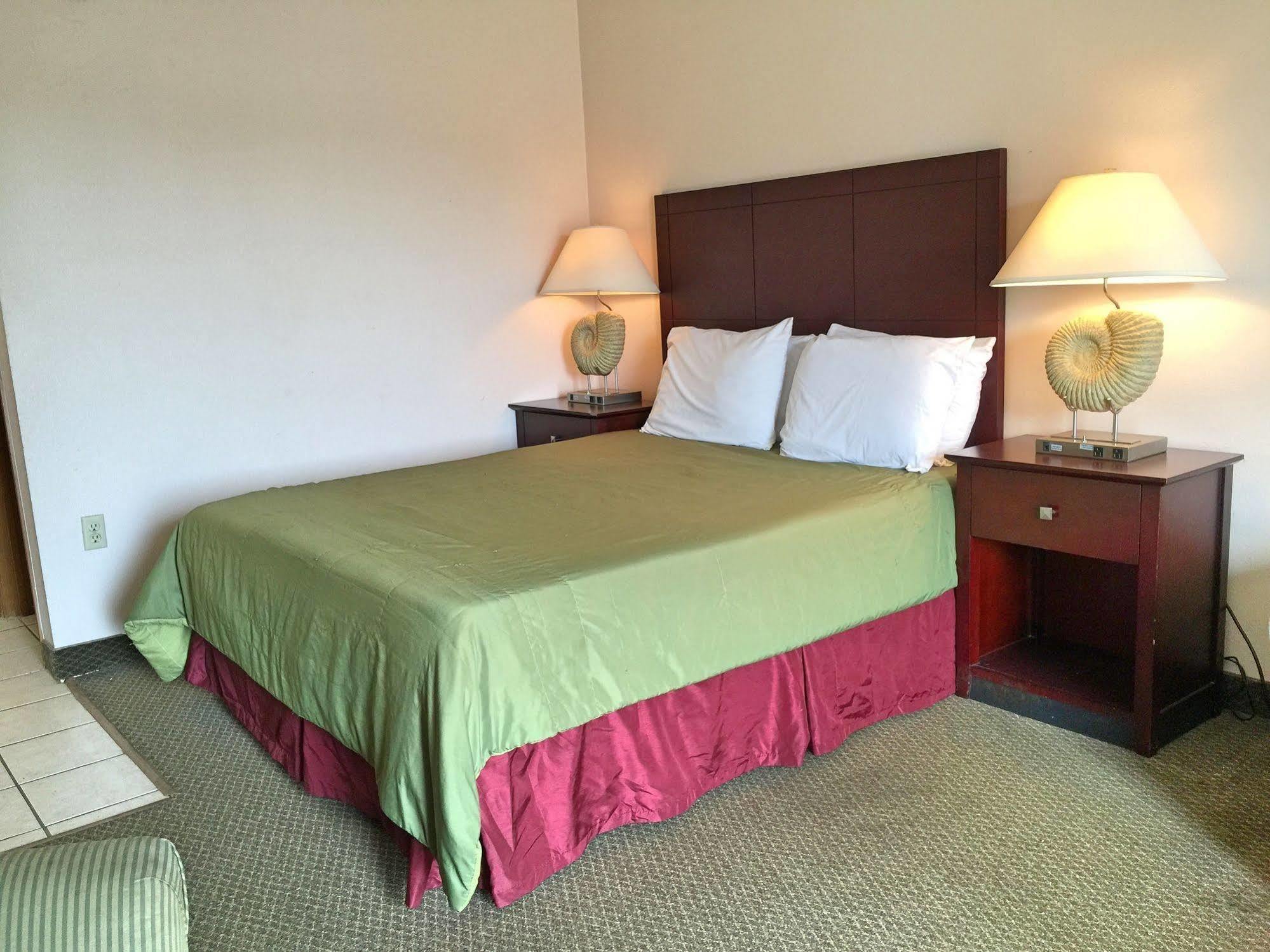 Del Sol - Pensacola Motel 2*